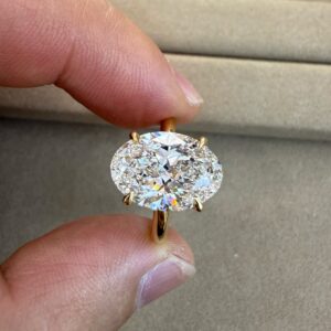 18k Gold Oval Lab-Grown Diamond The Alex Engagement Ring